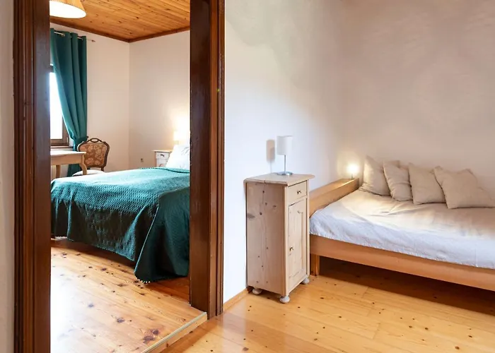 Haus In - Your Austrian * Altaussee